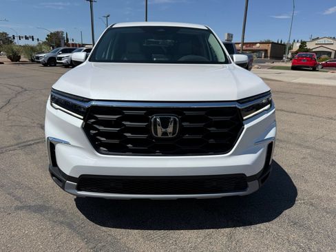 Certified 2025 Honda Pilot EX-L image 2