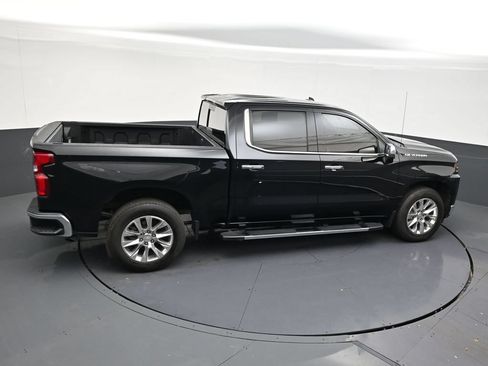 Used 2022 Chevrolet Silverado 1500 LTZ RWD image 9