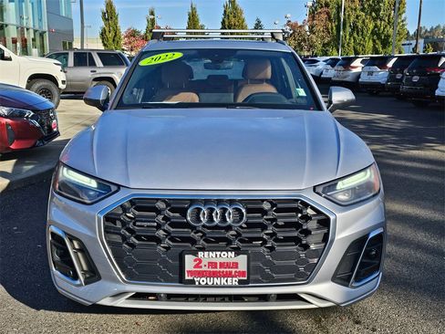 Used 2022 Audi Q5 2.0T Premium w/ Convenience Package image 2