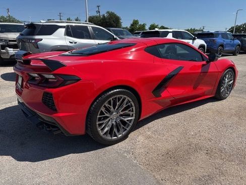 Used 2020 Chevrolet Corvette Stingray Premium Cpe w/ 3LT Preferred Equipment Group RWD image 3