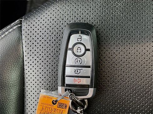 Used 2022 Ford Escape SEL image 30