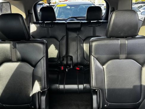 Used 2024 Honda Pilot Touring image 41