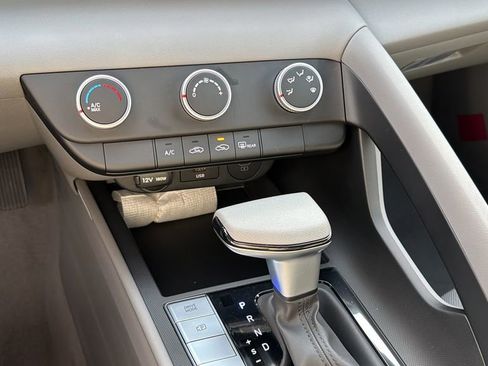 New 2026 Hyundai Elantra SE FWD image 27