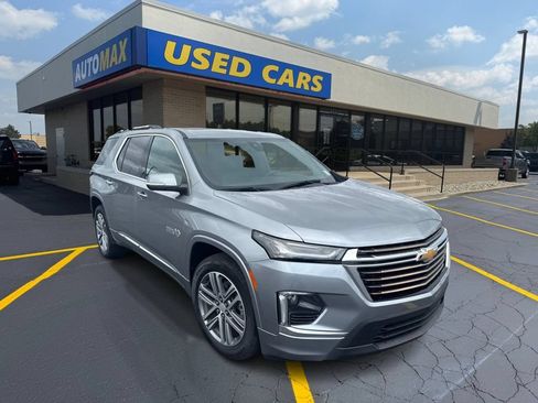 Used 2023 Chevrolet Traverse High Country w/ LPO, Floor Liner Package AWD/4WD image 4