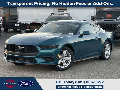 Used 2026 Ford Mustang Coupe RWD image 1