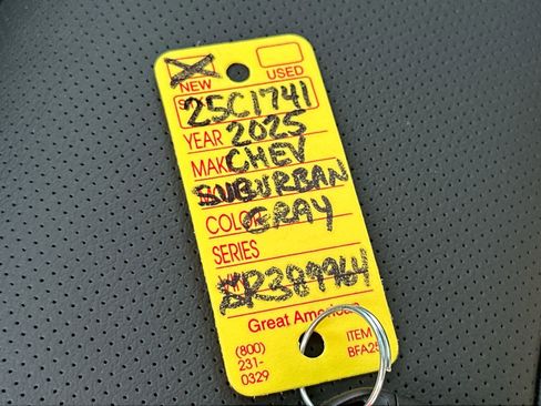 New 2025 Chevrolet Suburban Premier image 29