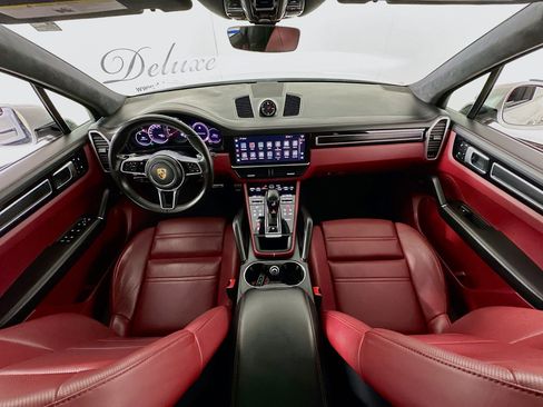 Used 2022 Porsche Cayenne GTS w/ Premium Package Plus image 19