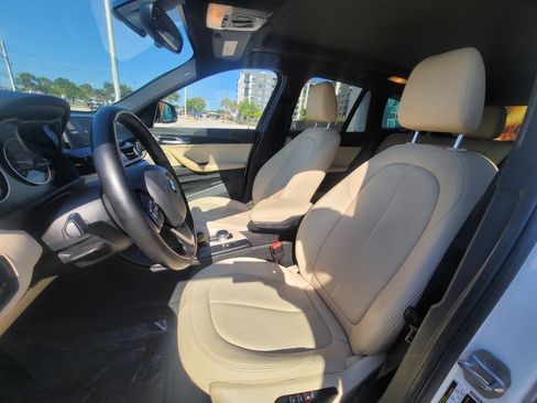Used 2017 BMW X1 sDrive28i FWD image 14