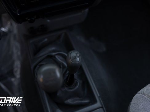 Used 2004 Toyota Tacoma 4x4 Xtracab V6 image 26