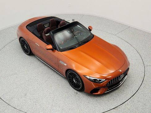 Certified 2024 Mercedes-Benz SL 63 AMG 4MATIC image 25