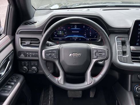 Used 2024 Chevrolet Suburban RST w/ Luxury Package AWD/4WD image 17