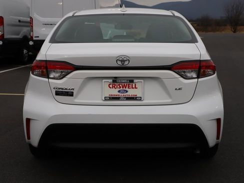Used 2024 Toyota Corolla LE image 5