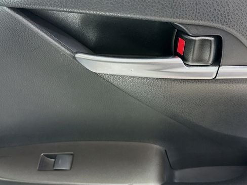 Used 2024 Toyota Camry SE FWD image 28