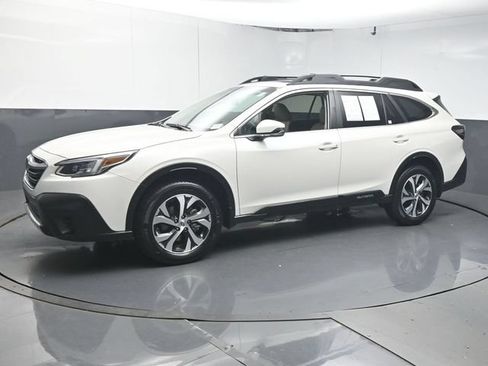 Used 2020 Subaru Outback Limited w/ Popular Package #2 AWD/4WD image 4