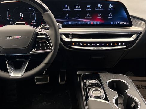New 2026 Cadillac Lyriq V AWD/4WD image 16