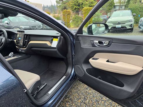 New 2026 Volvo XC60 B5 Plus w/ Protection Package Premier image 10