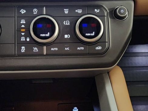 New 2026 Land Rover Defender 110 X AWD/4WD image 18