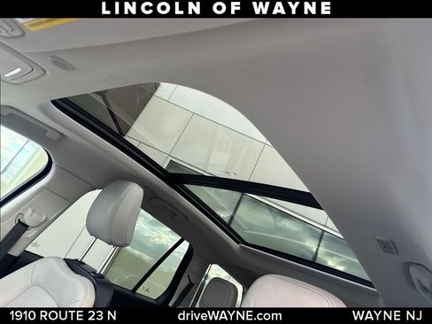 Used 2025 Lincoln Aviator AWD image 15