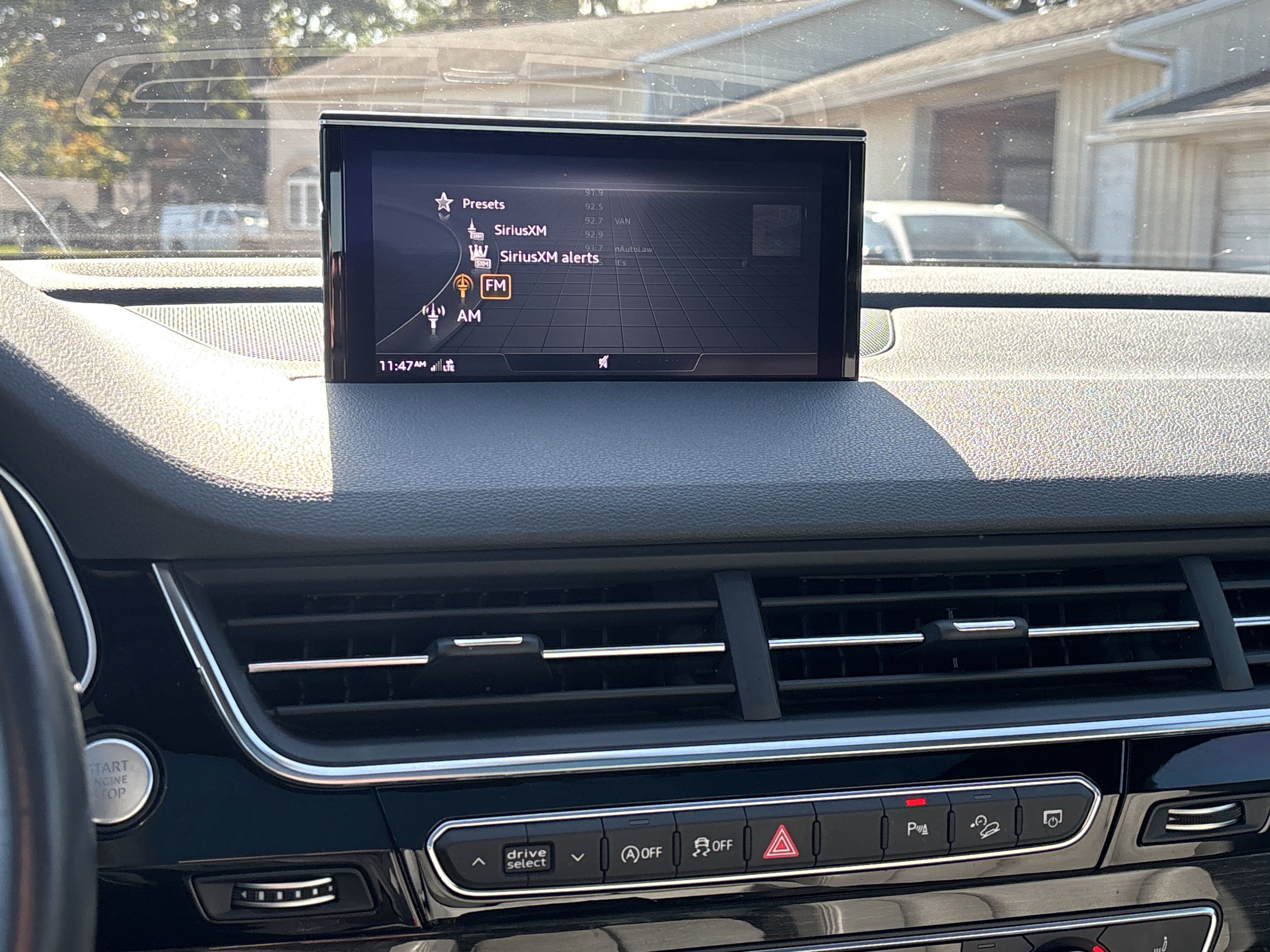 Used 2019 Audi Q7 3.0T Premium Plus w/ Premium Plus Package AWD/4WD image 23
