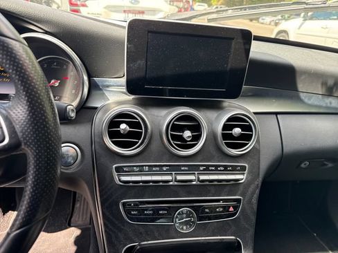 Used 2015 Mercedes-Benz C 300 Sedan image 23