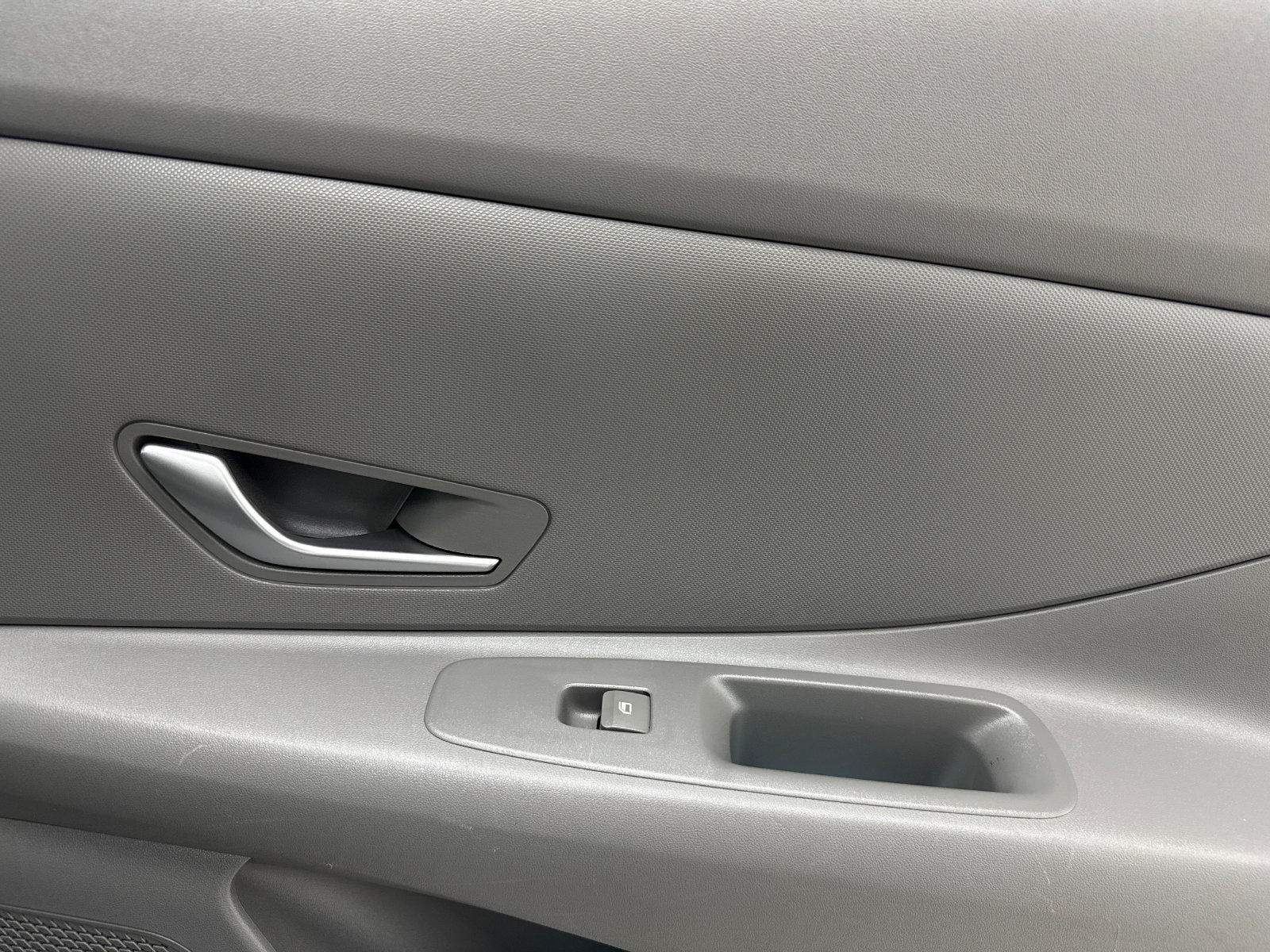 Used 2024 Hyundai Elantra SEL FWD image 46
