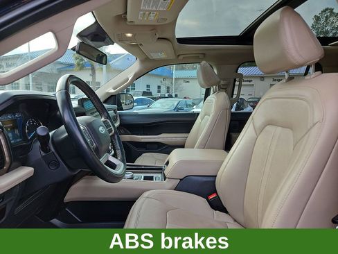 Used 2023 Ford Expedition Limited image 21