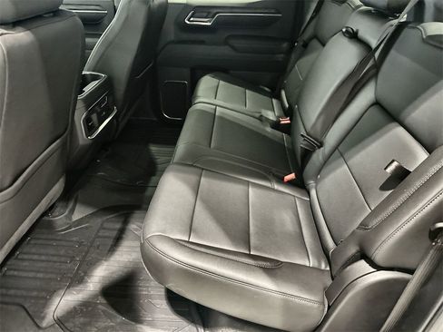 New 2026 GMC Sierra 1500 SLT image 16