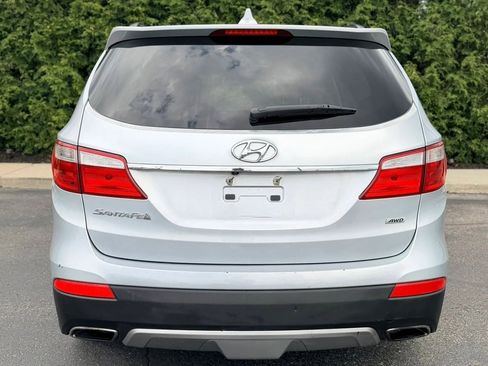 Used 2016 Hyundai Santa Fe SE AWD/4WD image 12