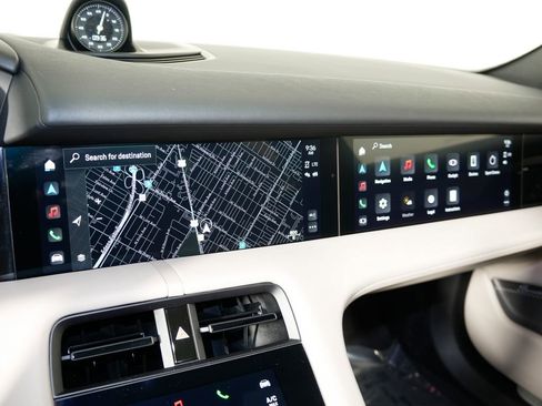 Used 2022 Porsche Taycan 4S image 29