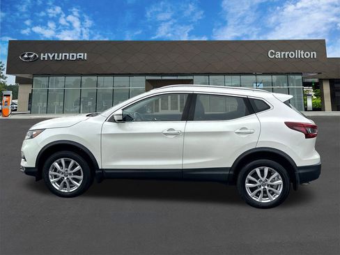 Used 2021 Nissan Rogue Sport SV image 8