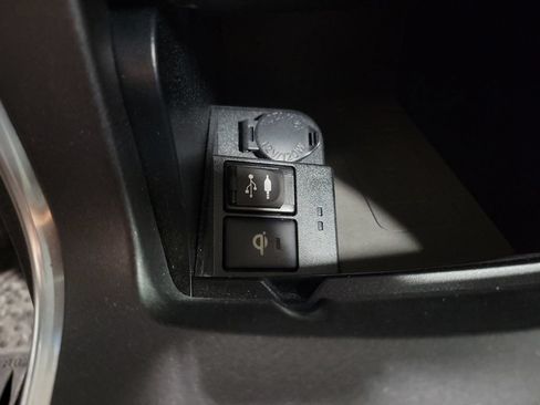 Used 2015 Toyota Camry XLE FWD image 20