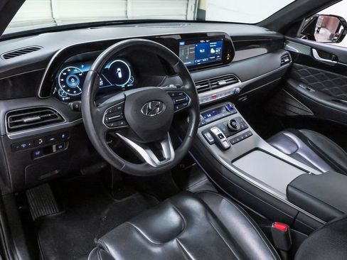 Used 2020 Hyundai Palisade Limited FWD image 2