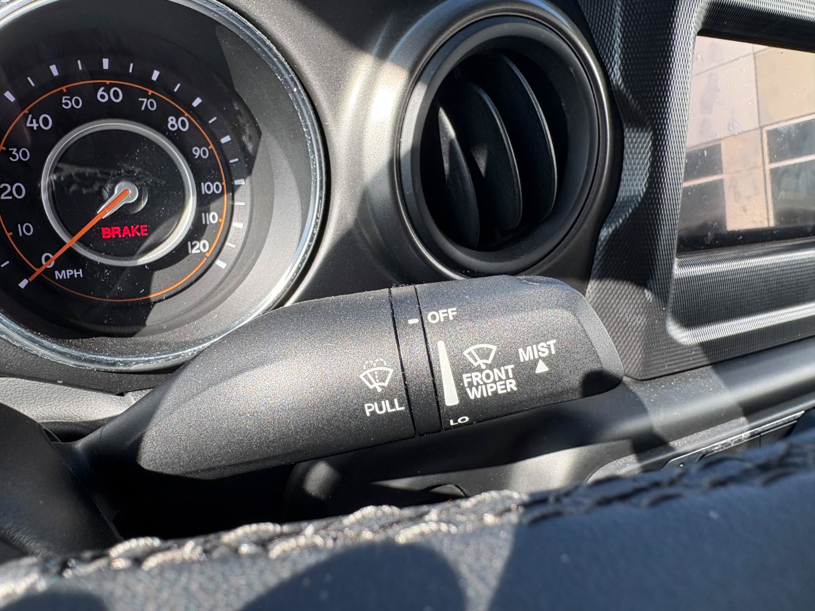 Used 2023 Jeep Wrangler Unlimited Sport AWD/4WD image 34