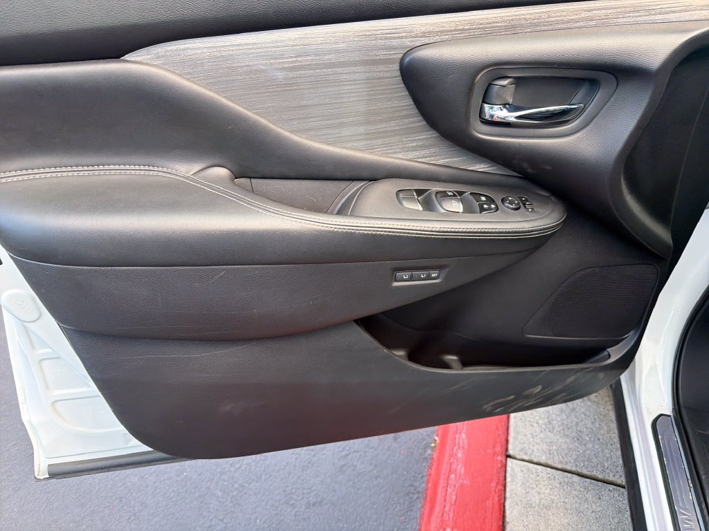 Used 2017 Nissan Murano SV AWD/4WD image 10