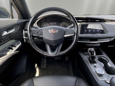 Used 2020 Cadillac XT4 Premium Luxury AWD/4WD image 8