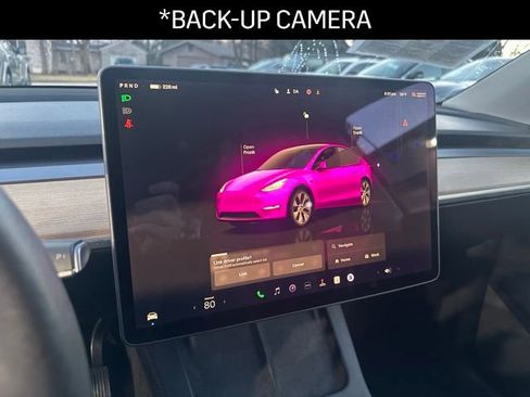 Used 2022 Tesla Model Y Long Range image 6
