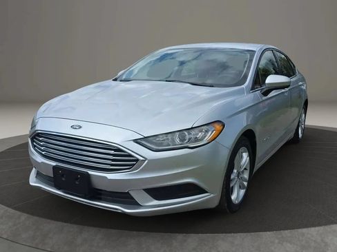 Used 2018 Ford Fusion S FWD image 1