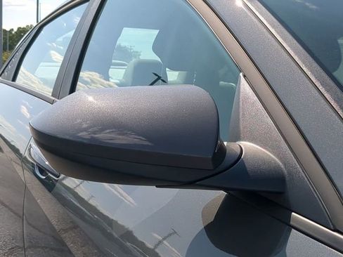 Used 2024 Hyundai Elantra SEL image 11