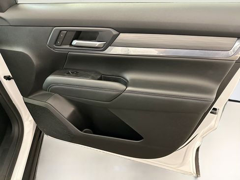 Used 2025 GMC Terrain Elevation image 33