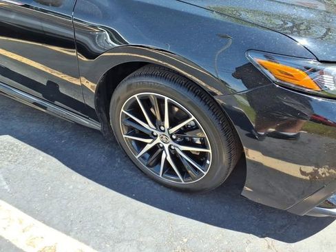 Used 2023 Toyota Camry SE w/ Audio Upgrade Package FWD image 4