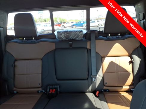 New 2026 Chevrolet Silverado 1500 High Country w/ Technology Package image 21