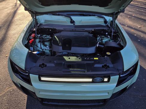 Used 2023 Land Rover Defender 110 75th Limited Edition image 77