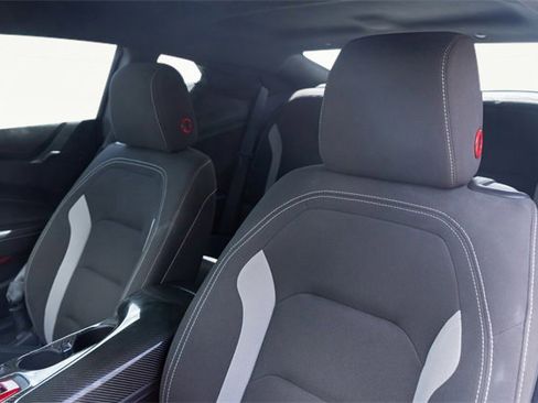 Used 2019 Chevrolet Camaro SS image 3