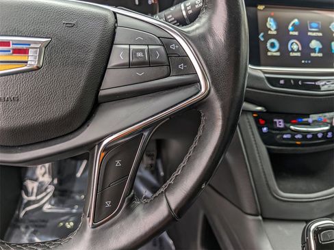 Used 2019 Cadillac XT5 Premium Luxury image 22