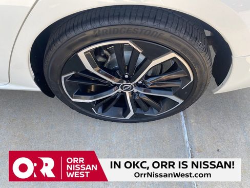 Used 2024 Nissan Altima 2.5 SR image 9