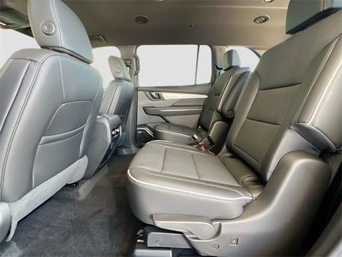 New 2026 Buick Enclave Preferred image 17