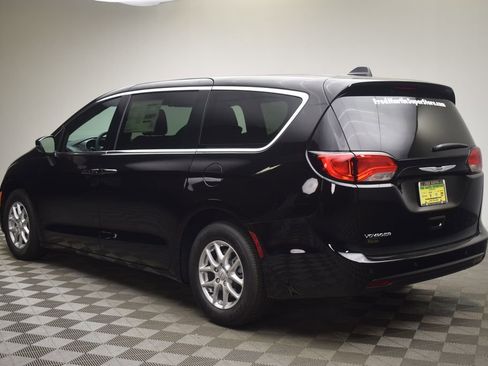 New 2026 Chrysler Voyager LX image 11