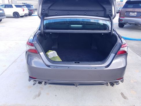 Used 2023 Toyota Camry XSE image 13