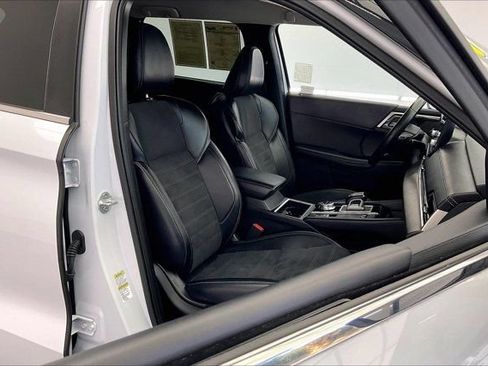 Used 2024 Mitsubishi Outlander SE AWD/4WD image 6