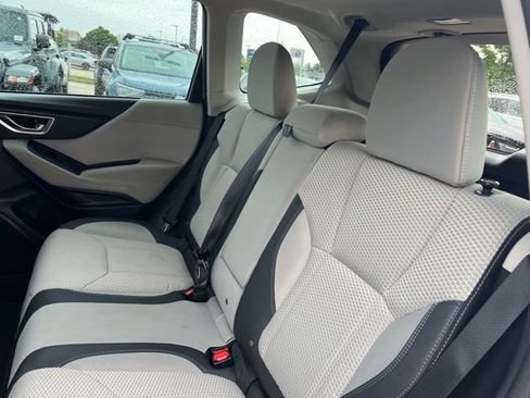 Used 2024 Subaru Forester Premium AWD/4WD image 8